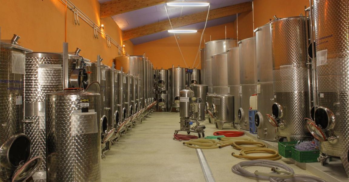 &copy; Weingut Rheinterrassenhof