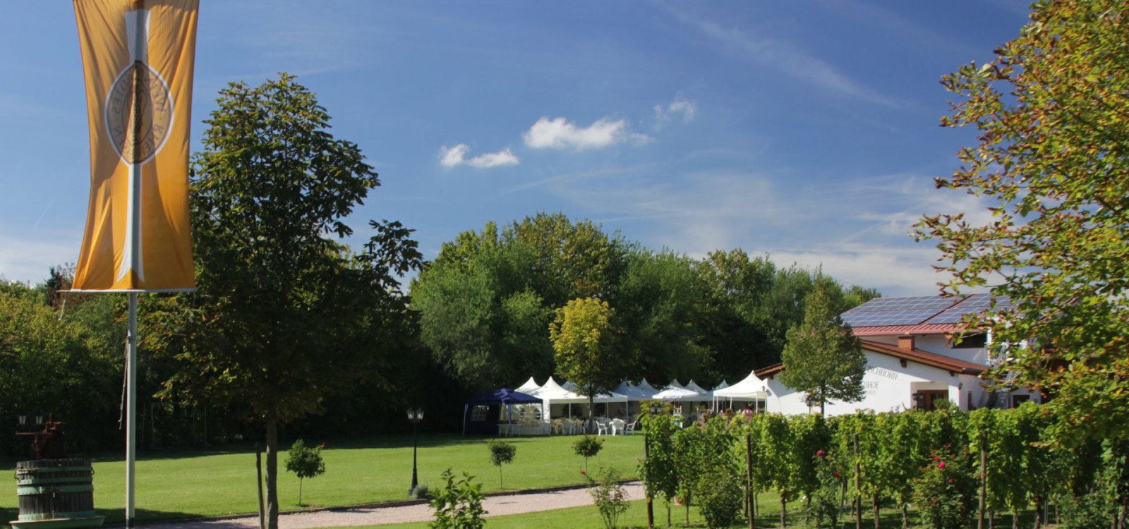 Weingut Fischborn Bergeshof_Garten, &copy; Weingut Fischborn Bergeshof