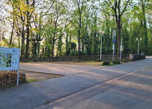 Wanderparkplatz Bismarckturm