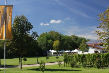 Weingut Fischborn Bergeshof_Garten, &copy; Weingut Fischborn Bergeshof