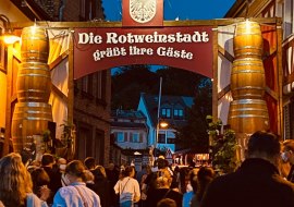 80 Jahre Rotweinfest, © Nadja Glässel-Roucka