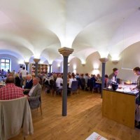 Weinstube im Kreuzgew&ouml;lbe