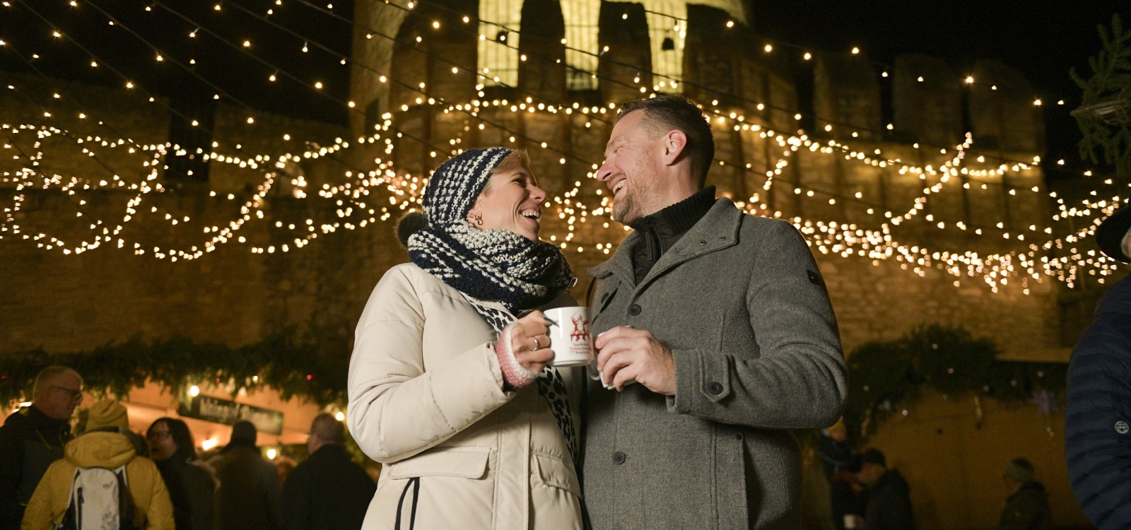 Weihnachtsmarkt an der Burgkirche, © Angelika Stehle