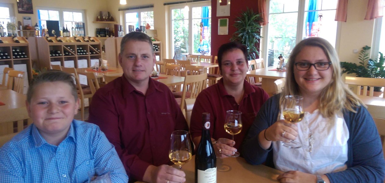 Weingut Schott_Familie, &copy; Weingut Schott