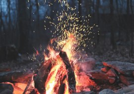 ayla-meinberg-xqV9QdGOSas-unsplash