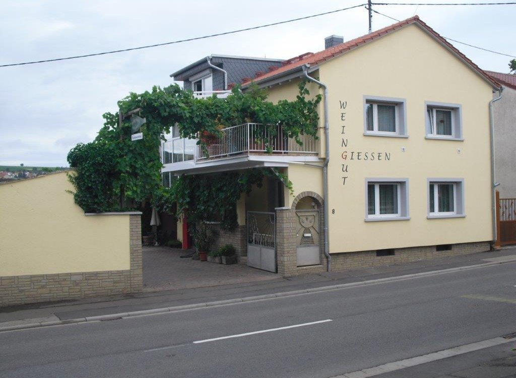 Weingut Gie&szlig;en_Geb&auml;ude, &copy; Weingut Gie&szlig;en