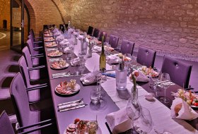 Winzerweinproben &copy; IkUM GmbH/Rainer Oppenheimer