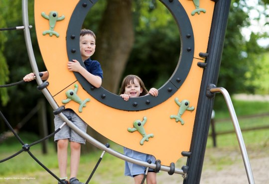 Spielplatz am Rhein, &copy; Angelika Stehle/Stadt Ingelheim
