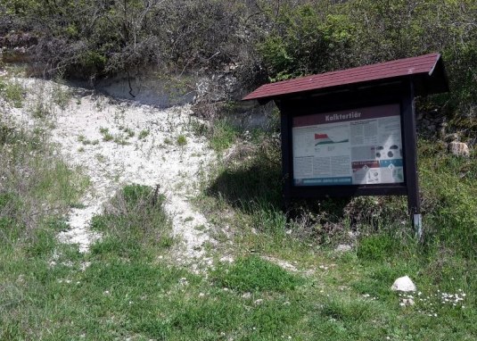 Bodenprofil Kalktertiär