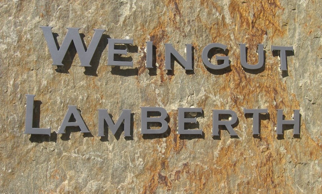 Weingut Lamberth_Schriftzug, &copy; Weingut Lamberth