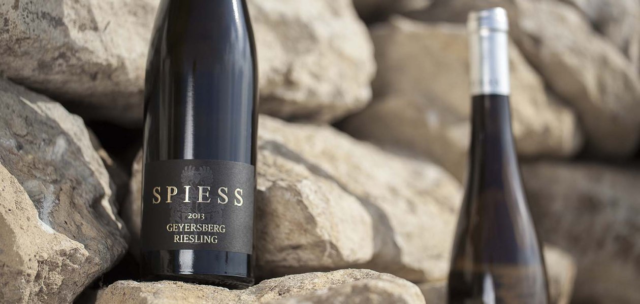 Weingut Spiess GbR - Riederbacherhof_Weinflasche, &copy; Michael Zellmer