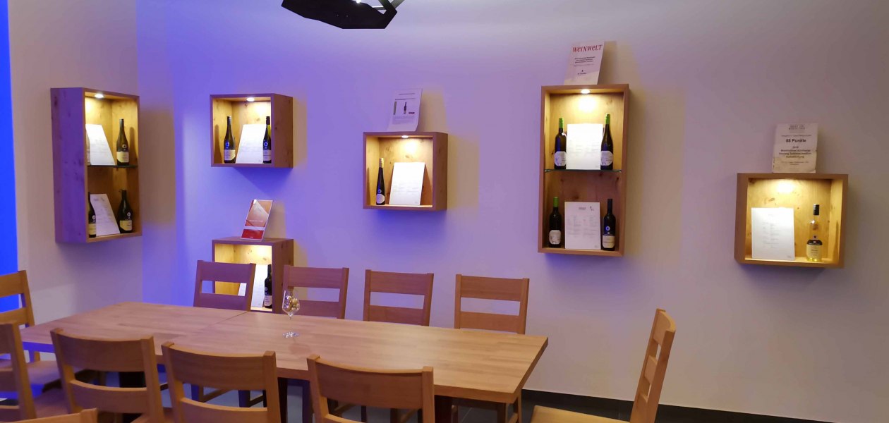 Weingut Hirsch-Stabel_Vinothek, © Weingut Hirsch-Stabel