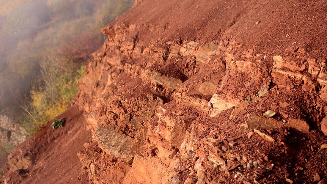 Spanier-Gillot_Urgesteinsfelsband-am-Roten-Hang, &copy; Weingut Carolin Spanier-Gillot & H.O. Spanier