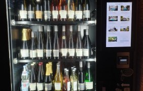 Sortiment des Vinomaten Weingut M&uuml;nzenberger &copy; Weingut M&uuml;nzenberger