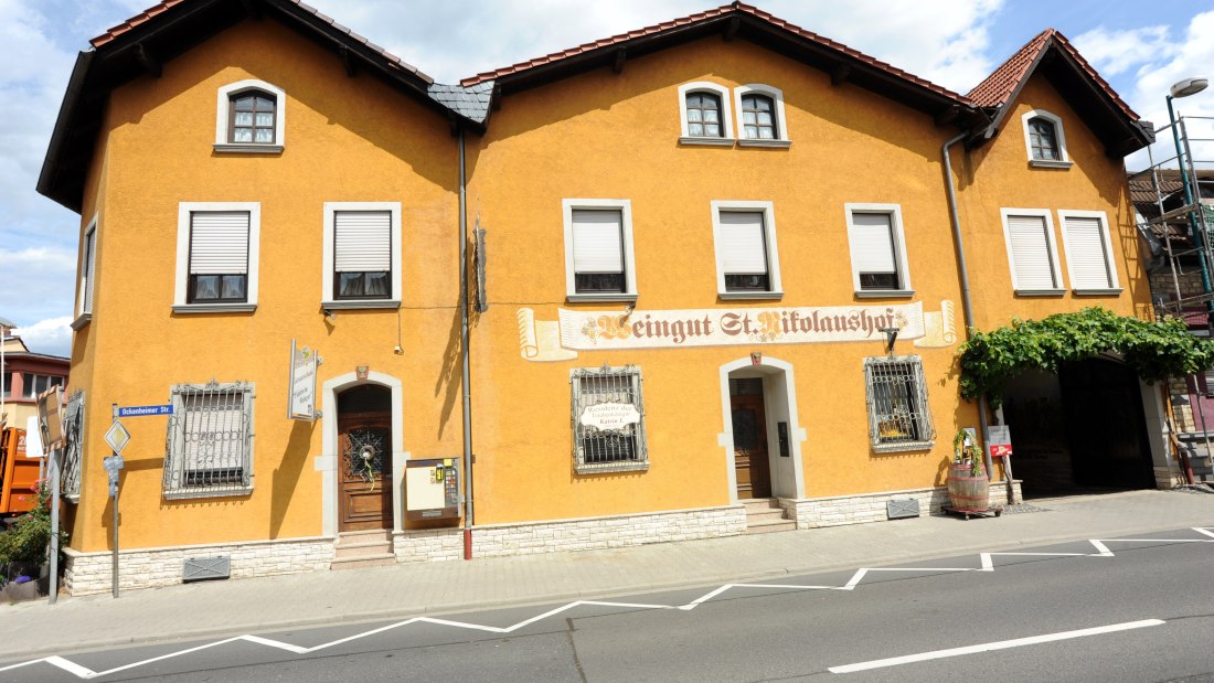 St._Nikolaushof__Gau-Algesheim2, &copy; Nikolaushof