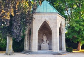 Kriegerdenkmal in der Kommerzienrat Boehringer Anl &copy; Stadt Ingelheim/uz