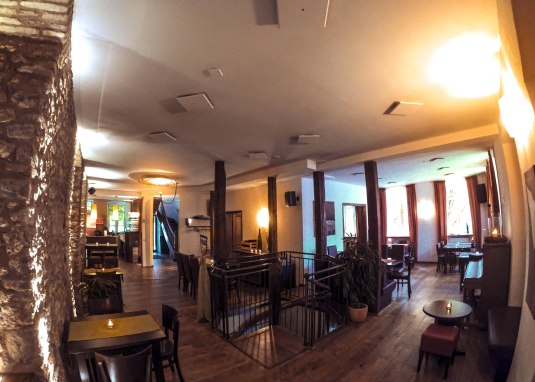 Innenbereich Gutsausschank Klein's Vinum