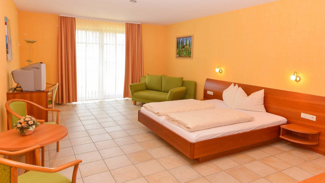 Weingut B&ouml;hm_G&auml;stezimmer, &copy; Weingut B&ouml;hm