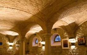 Weingut Korfmann, Sandmühle, Weingewölbe © Gabriele Röhle