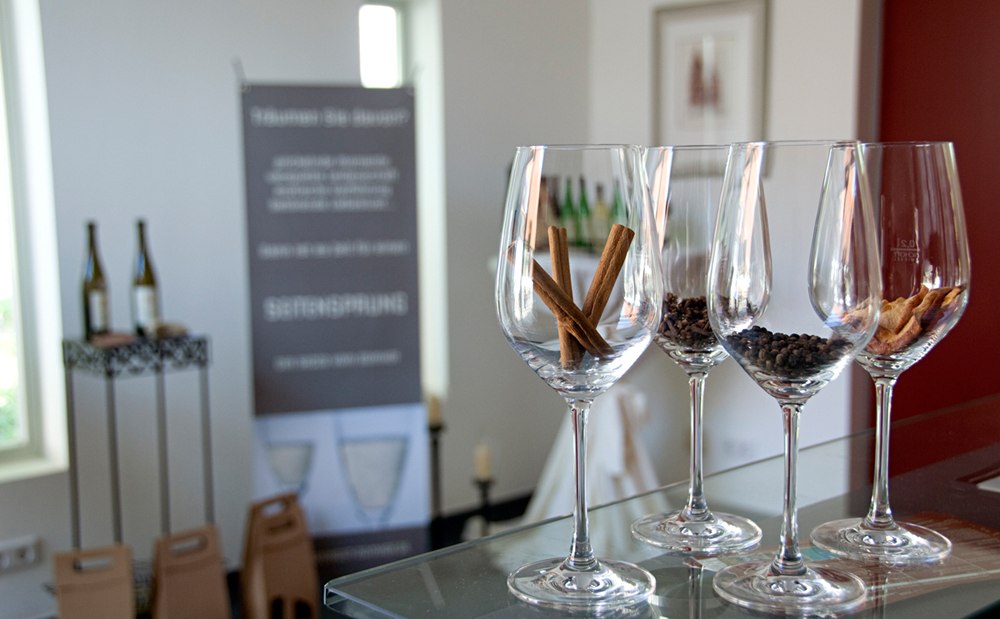 Weinaromen_Domhof, &copy; Weingut Domhof