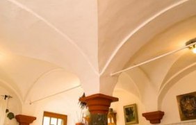 Weingewölbe, Weingut Römerhof