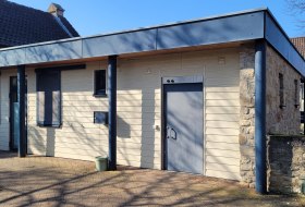 &Ouml;ffentliche Toilette am Friedhof Ober-Ingelheim