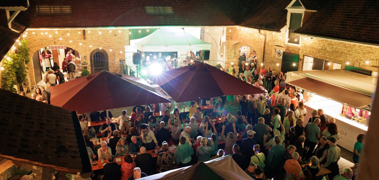 &copy; Weingut Krughof