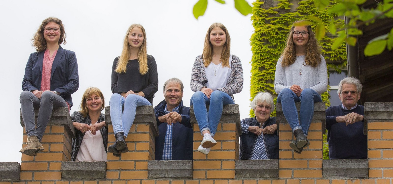 Burghof_Oswald_Familie, &copy; Weingut Burghof Oswald