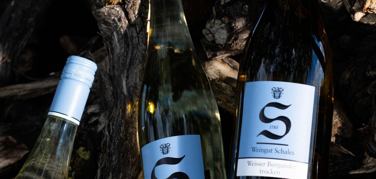 Weingut Schales_Flaschen, &copy; Weingut Schales
