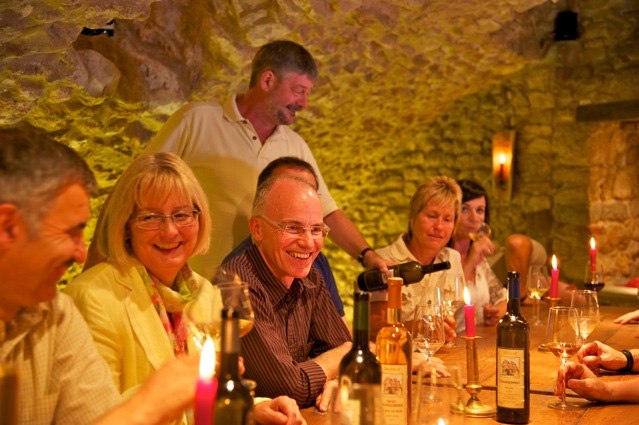 Wijn proeven, &copy; Weingut Dechent