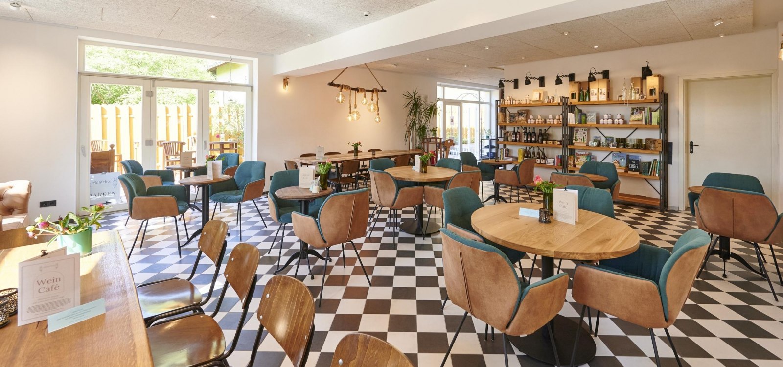 WeinCaf&eacute; Adlerhof