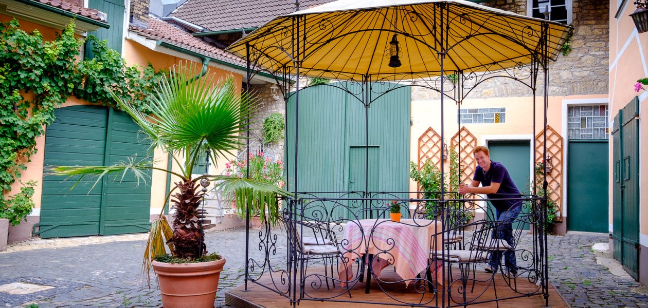 &copy; Weingut Keller-Schweikhard