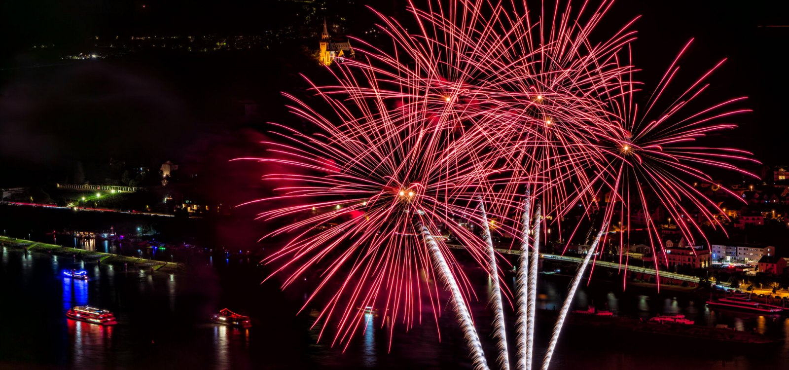 Rhein in Flammen in Bingen - R&uuml;desheim, &copy; R&uuml;desheim Tourist AG/Marlis Steinmetz
