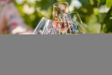 Weingut Schmitt_Ansto&szlig;en, &copy; Weingut Schmitt