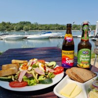 Rheinufer Heidenfahrt – wine and beer garden 2